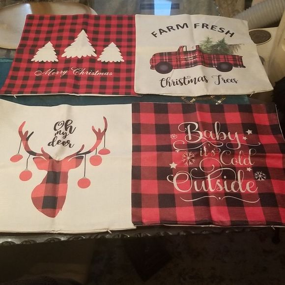 Christmas Pillow Covers Set of 4! NEW Farmhouse Chic 17" X 17" - Picture 2 of 9